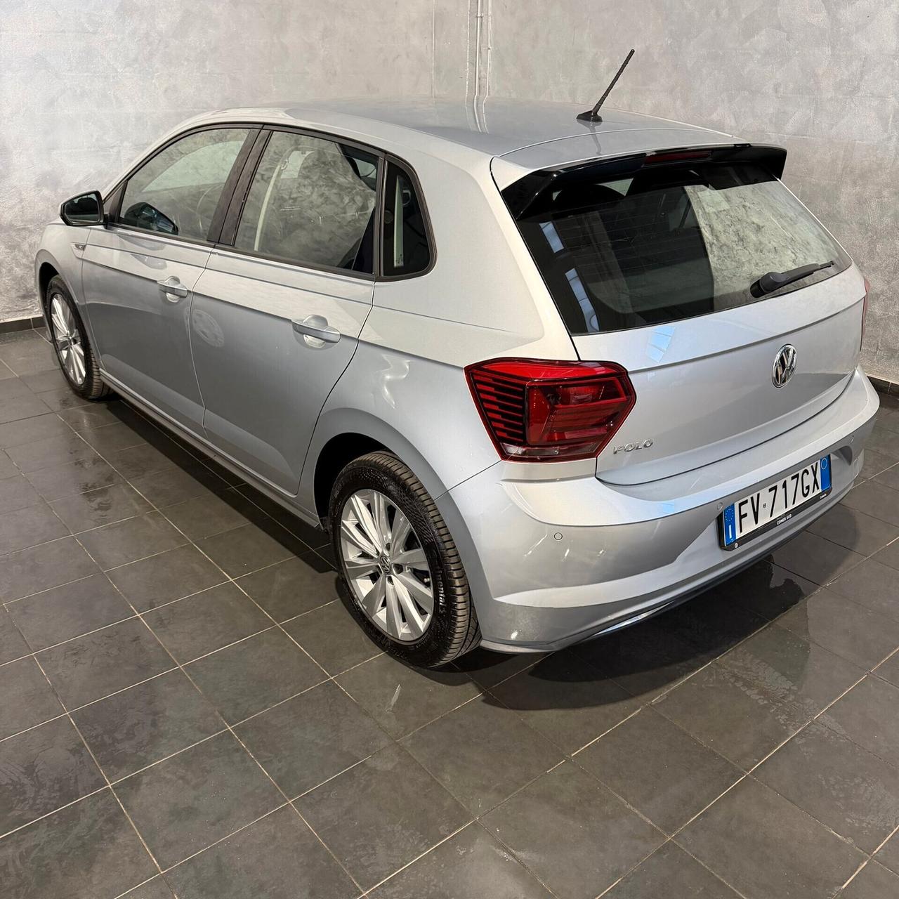 Volkswagen Polo R-LINE 1.6 TDI 95 CV DSG 5p. IVA ESPOSTA