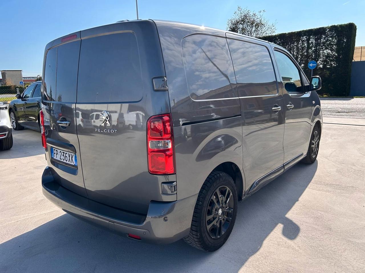 Peugeot Expert BlueHDi 115 S&S PC-TN Furgone Premium Compact