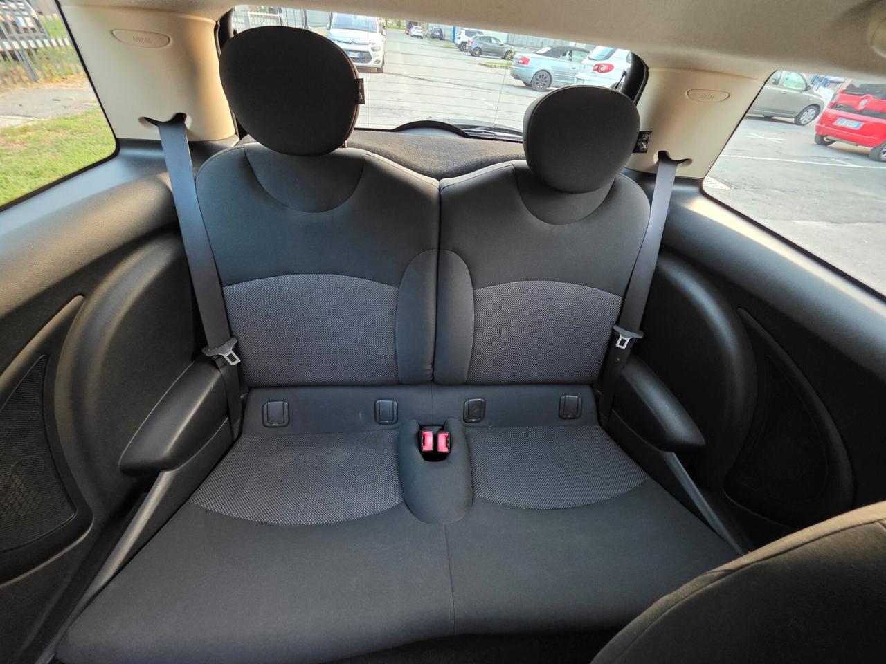 Mini One benzină 1.6 neopatentati euro5B prezzo5200