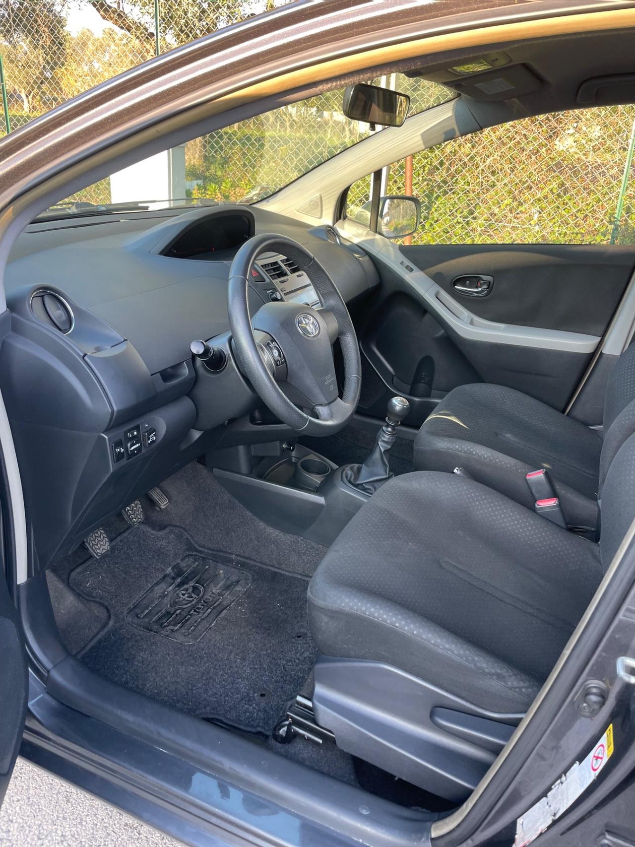 Toyota Yaris 1.3 5 porte M-MT Sol