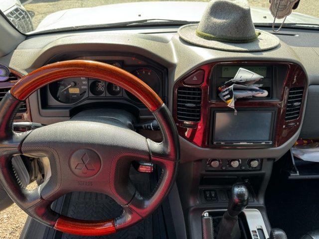 MITSUBISHI Pajero 3.2 16V DI-D 3p. AUTOCARRO 4 POSTI