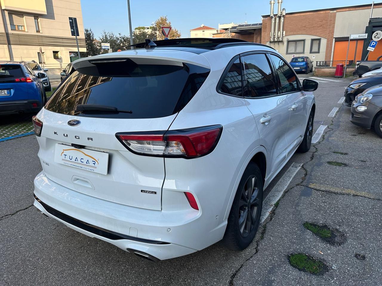 Ford Kuga 2.5 PHEV Vignale