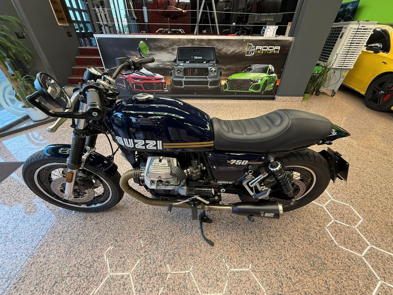Moto Guzzi Nevada 750