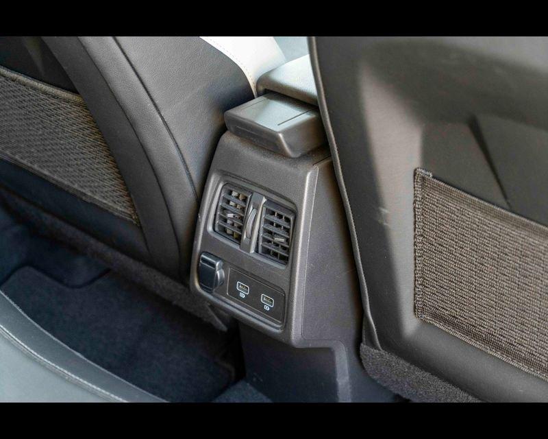 Renault Captur 2ª serie Full Hybrid E-Tech 145 CV Intens