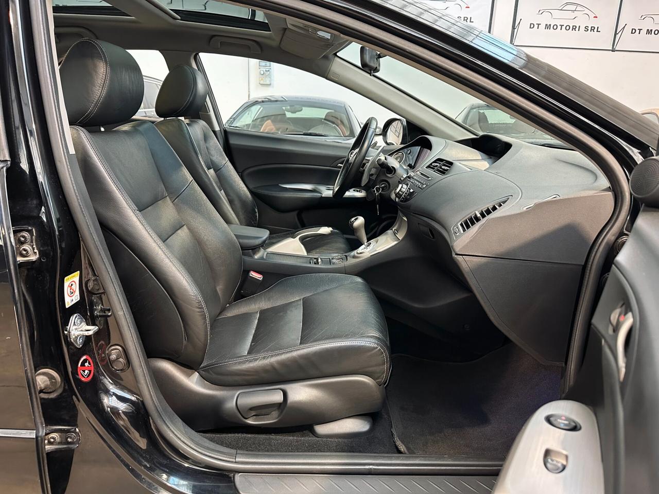 Honda Civic 1.8 i-VTEC 5p. AUTOMATICA
