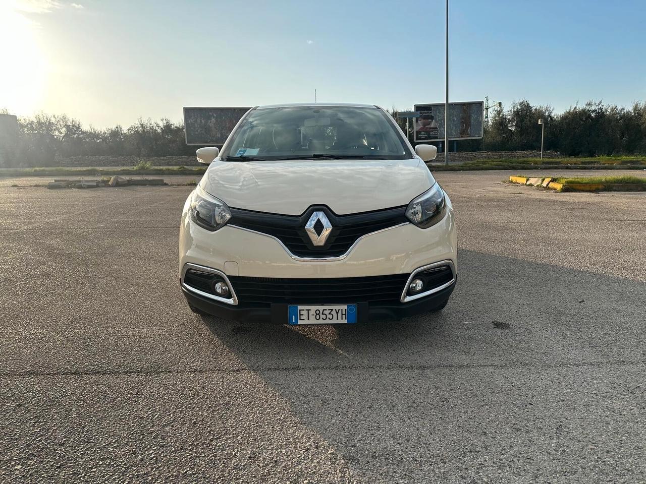 Renault Captur 1.5DCI 90 CV GANCIO TRAINO ORIGINALE RENAULT