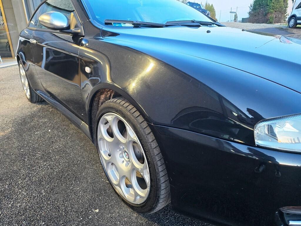Alfa Romeo GT 1.9 JTDM 150CV Black Line DA COLLEZI