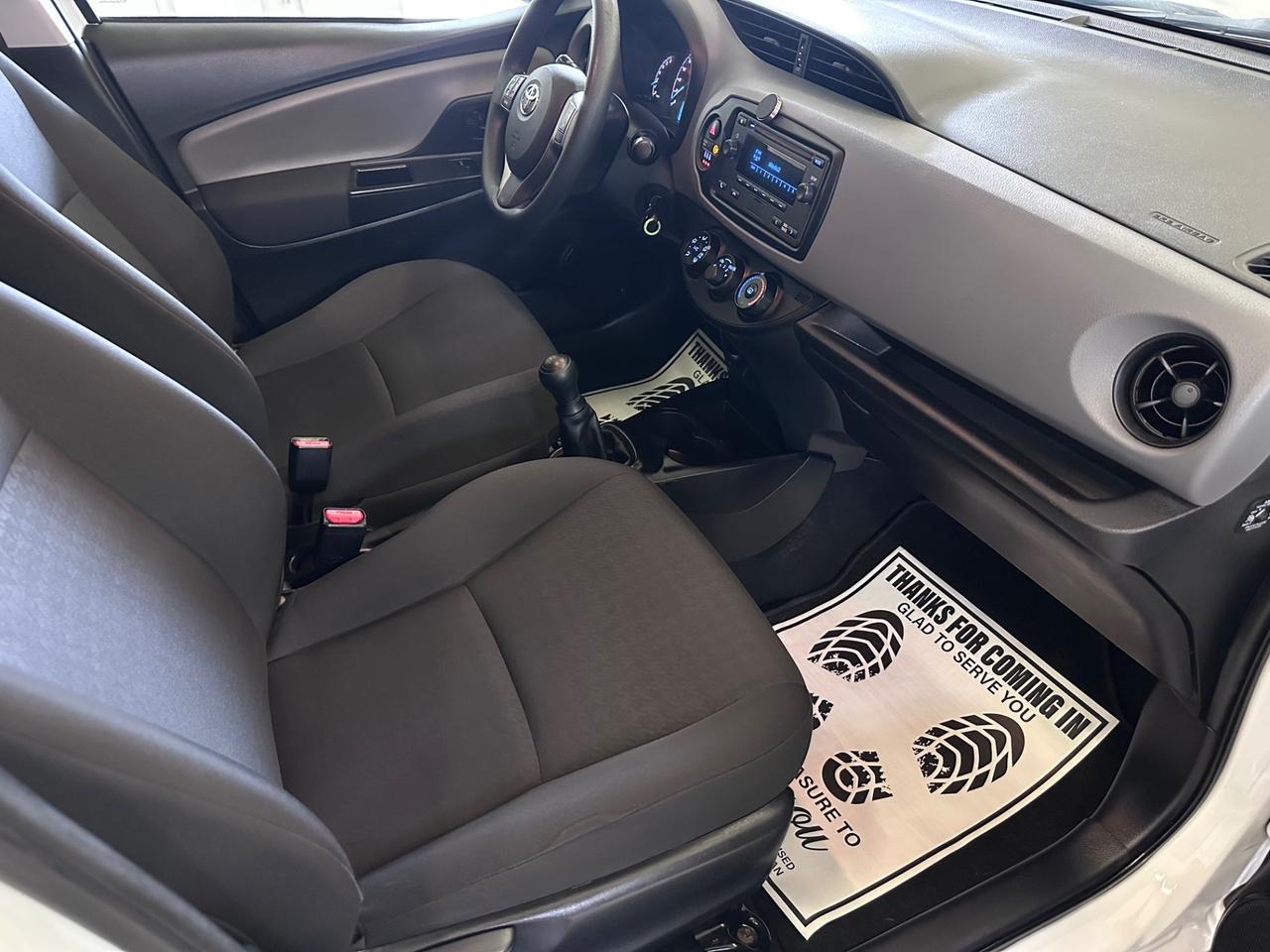 Toyota Yaris 1.0 Benzina 5 porte Ok Neopatentati