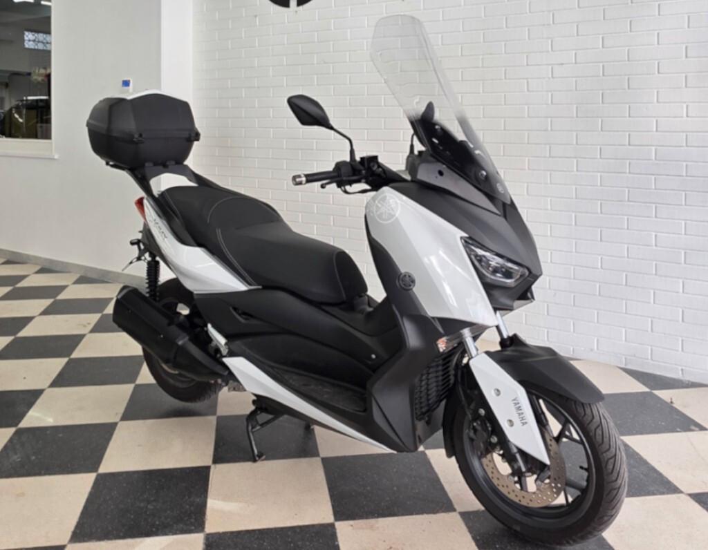 Yamaha X-Max 300 ABS PARI AL NUOVO