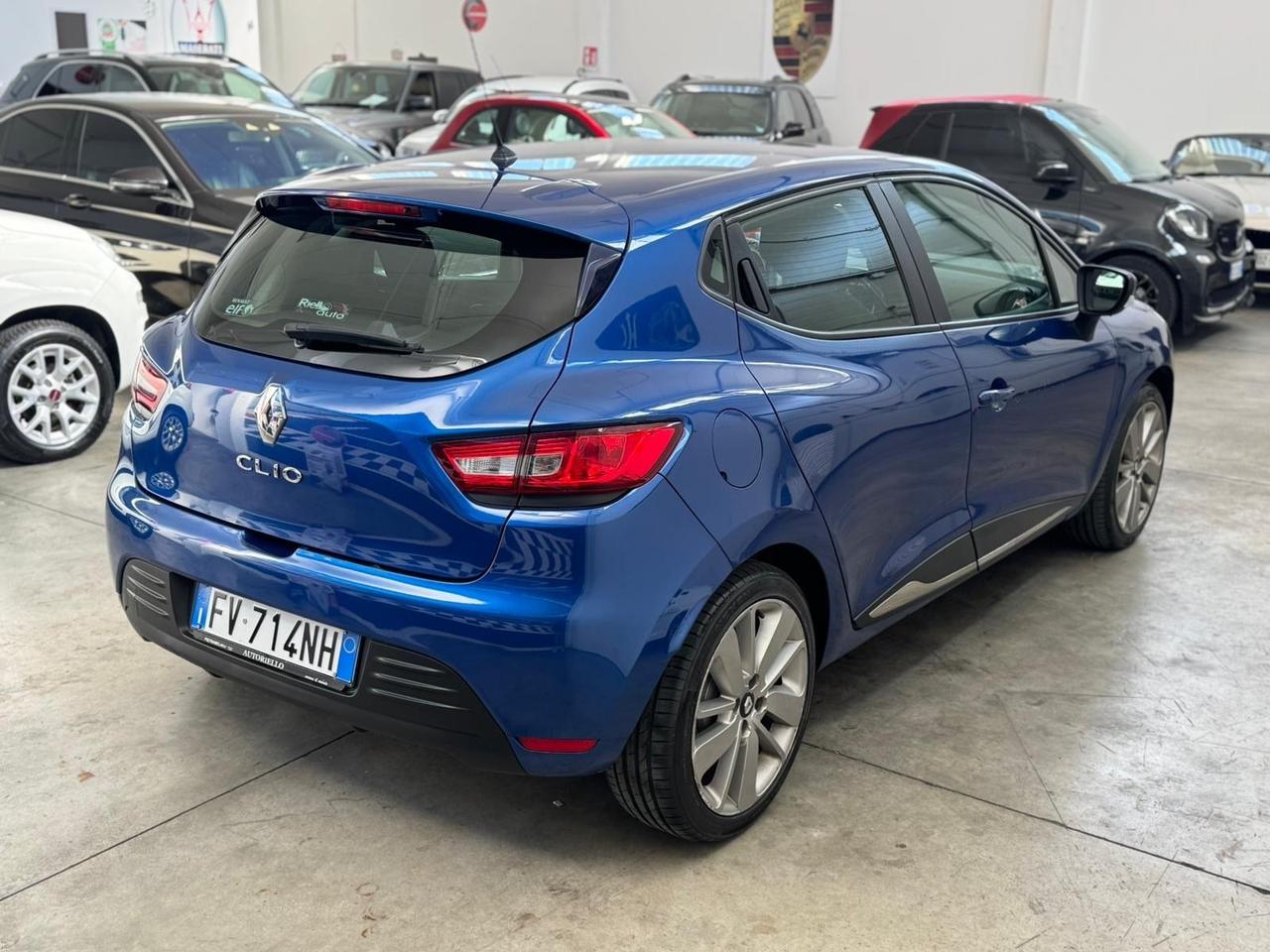 Renault Clio TCe 12V 90 CV GPL 5 porte Moschino Intens