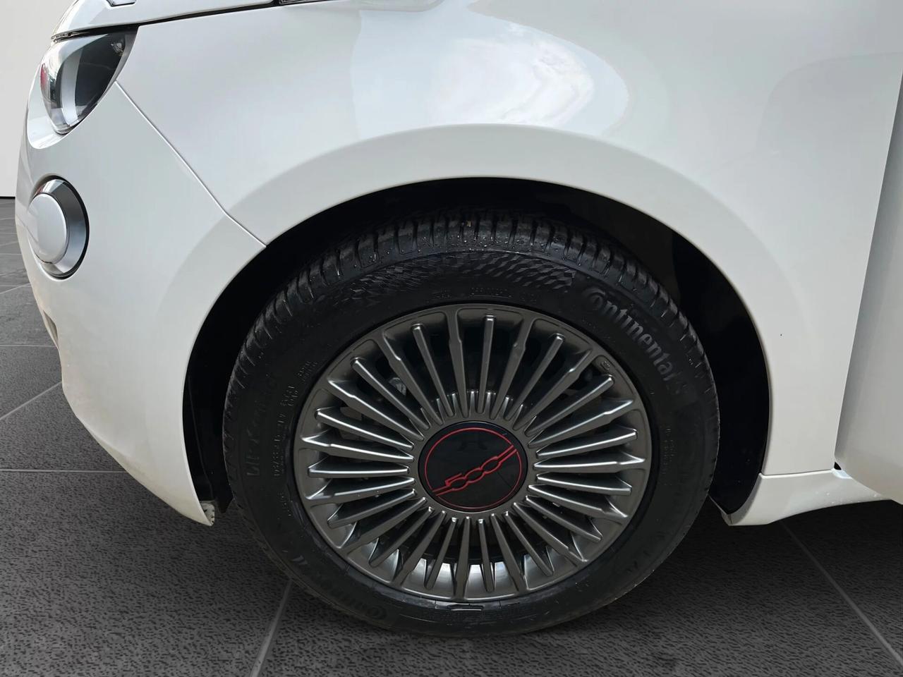 Fiat 500 500e Berlina 23,65 kWh Red