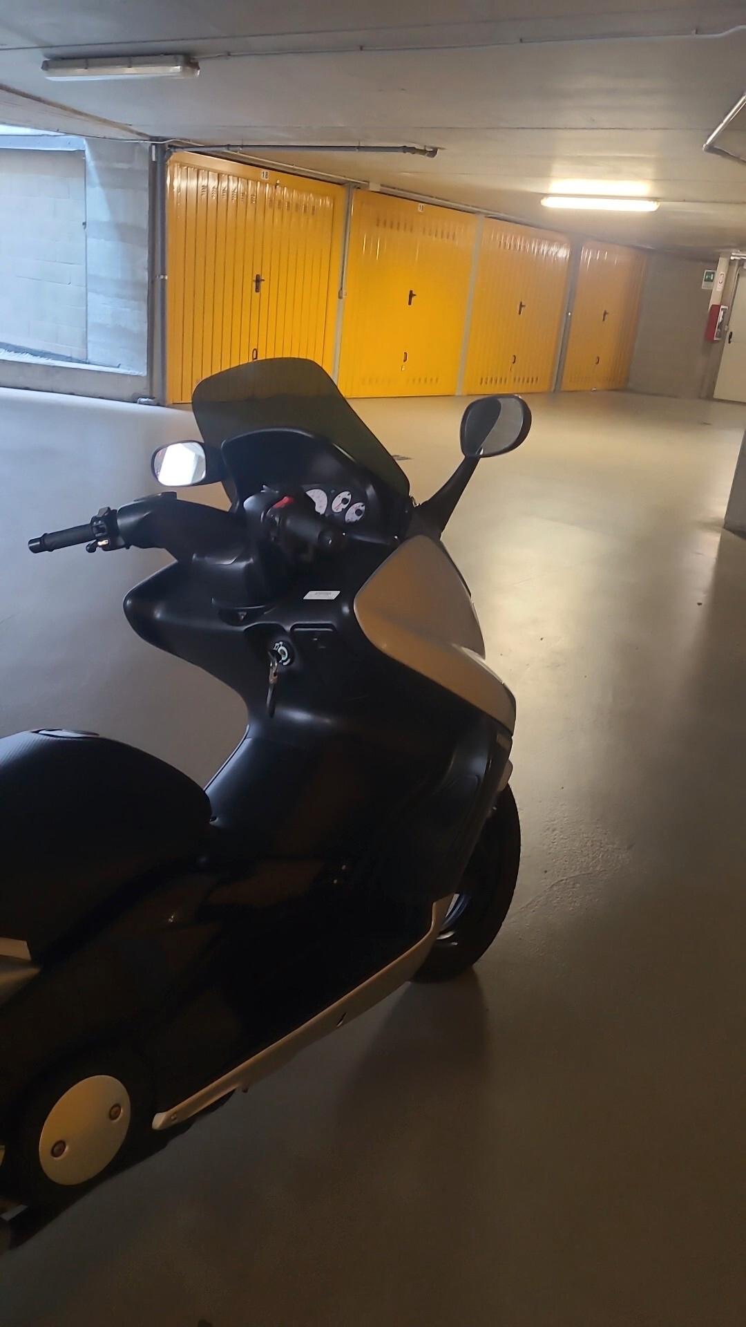 Yamaha T Max Sport