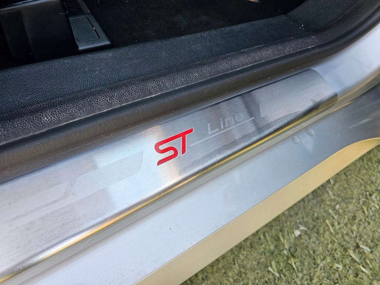 Ford EcoSport 1.5 Ecoblue 100 CV ST-Line