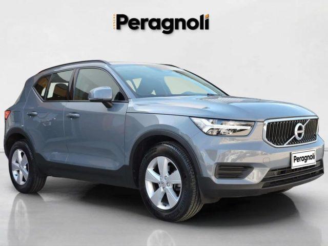 VOLVO XC40 T2 MOMENTUM CORE MANUALE