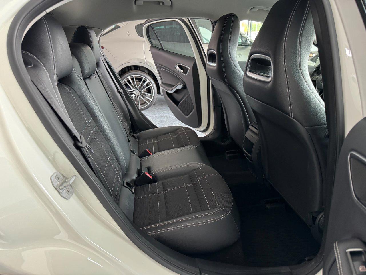 Mercedes GLA 180 d (cdi) Sport auto Navi Pelle