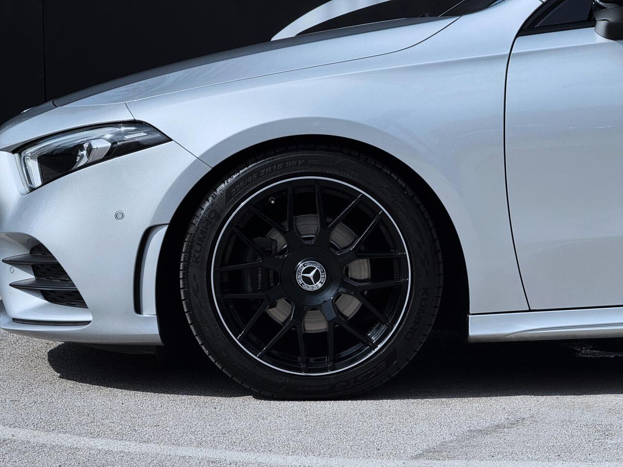 Mercedes-Benz A 180 d Premium AMG TETTO PACK LUCI
