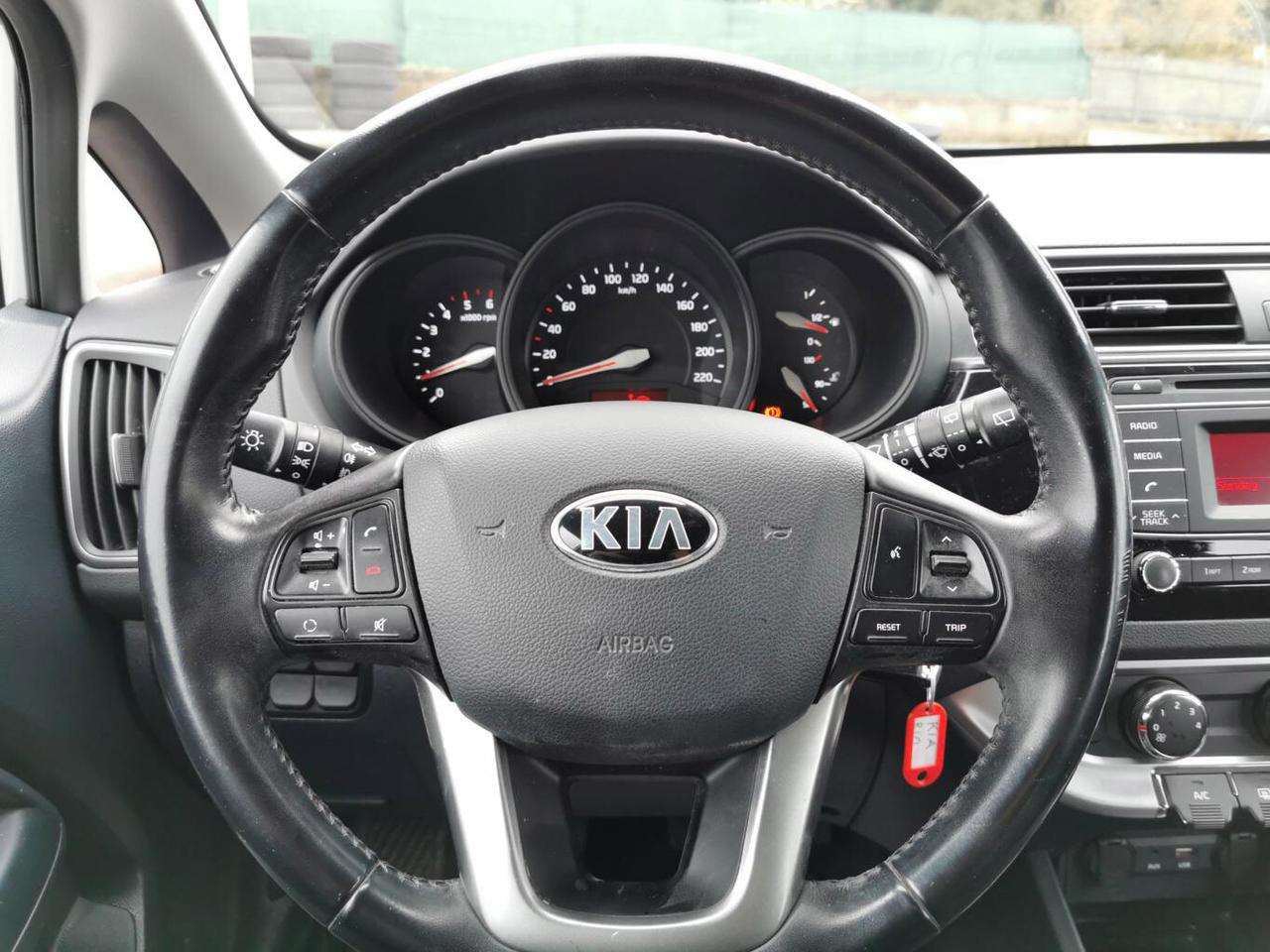 Kia Rio 1.1 CRDi 5p. Active * NEOPATENTATO * - SENZA VINCOLO DI FINANZIAMENTO - RATE AUTO MOTO SCOOTER