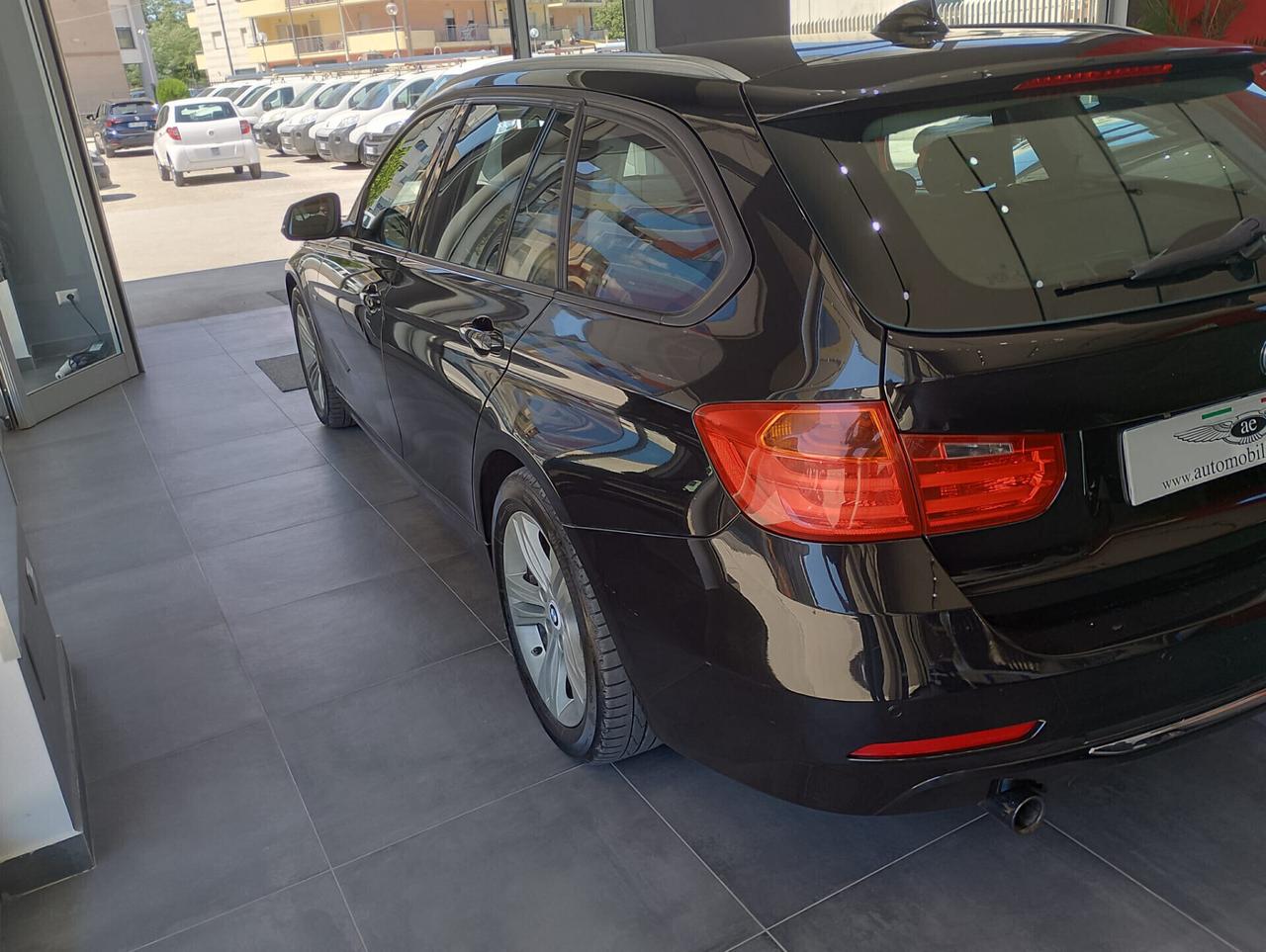 Bmw 318 MODELLO SPORT CAMBIO AUTOMATICO