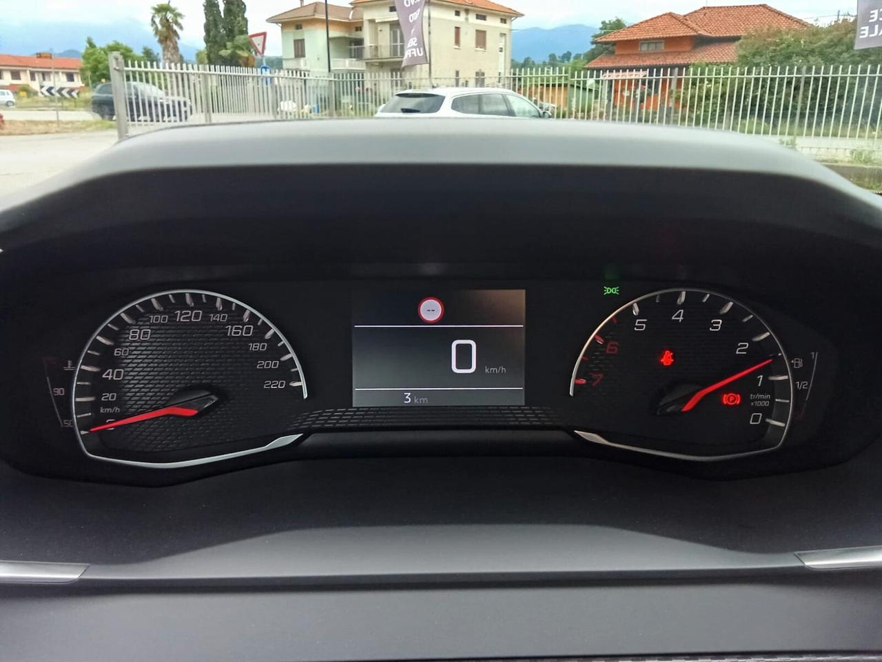 Peugeot 208 Business Turbo 100cv