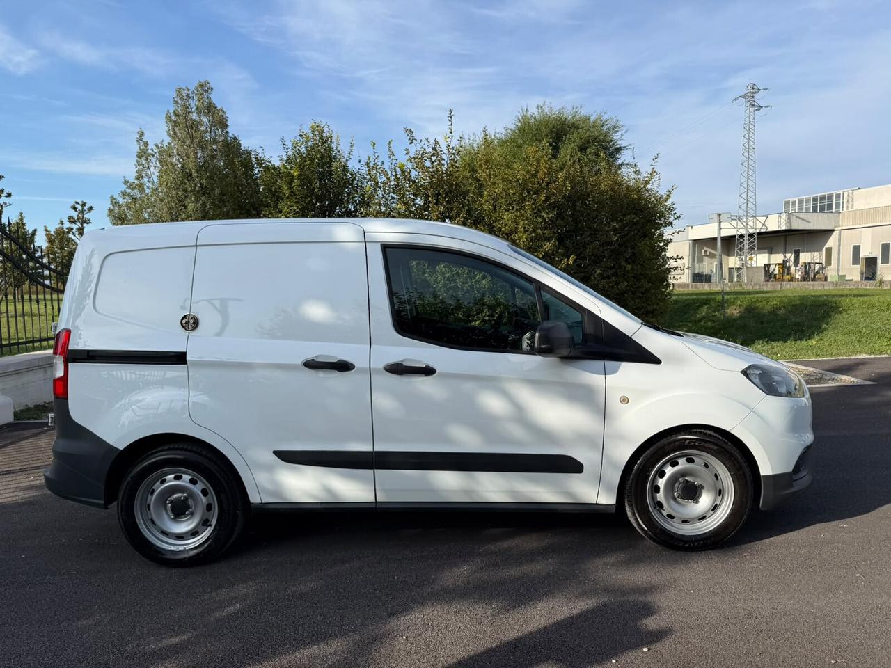 Ford Transit Courier 1.5 TDCi 75CV Van Trend