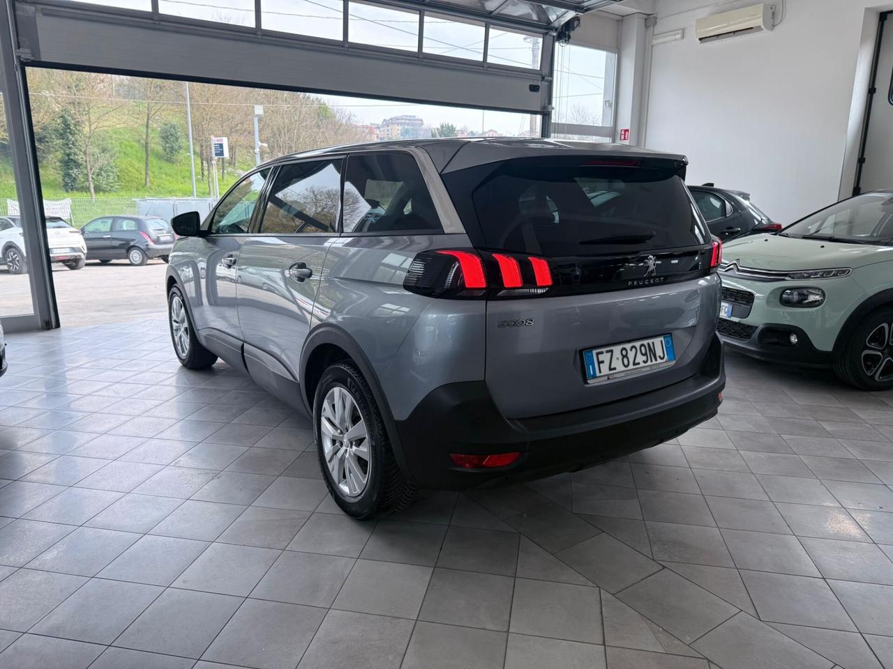 Peugeot 5008 BlueHDi 130 S&S Crossway