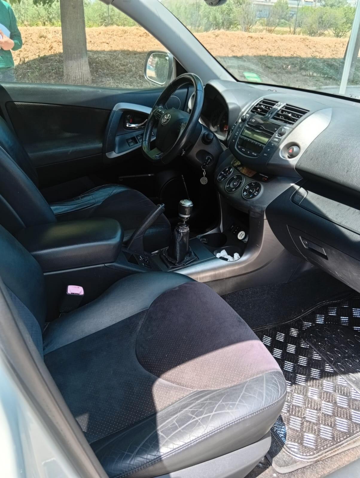 Toyota RAV 4 RAV4 2.2 D-4D 150 CV DPF