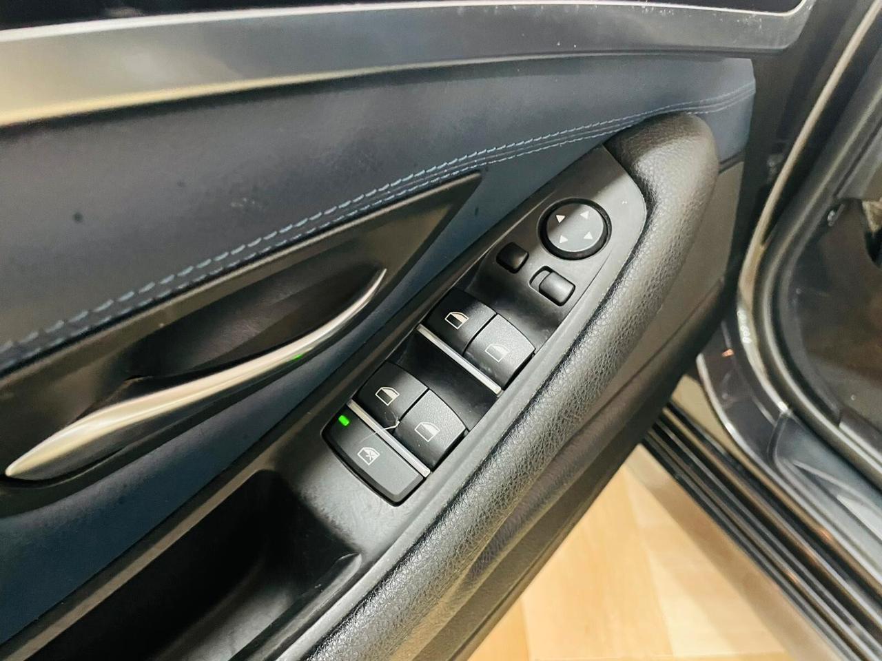 Bmw 520 520d Touring Luxury Pelle Individual