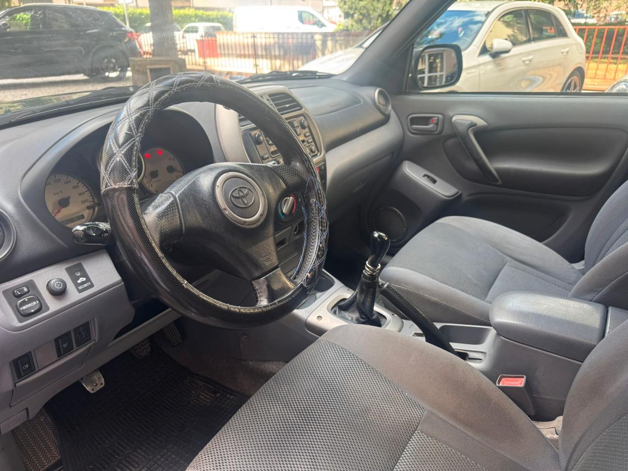Toyota RAV 4 RAV4 2.0 Tdi D-4D cat 5 porte Sol