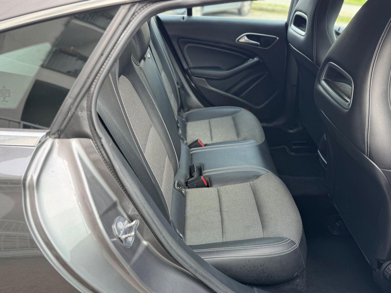 Mercedes-Benz CLA 180 Sport CLA 180 D #8883