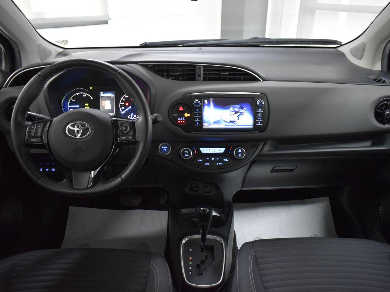 Toyota Yaris Hybrid