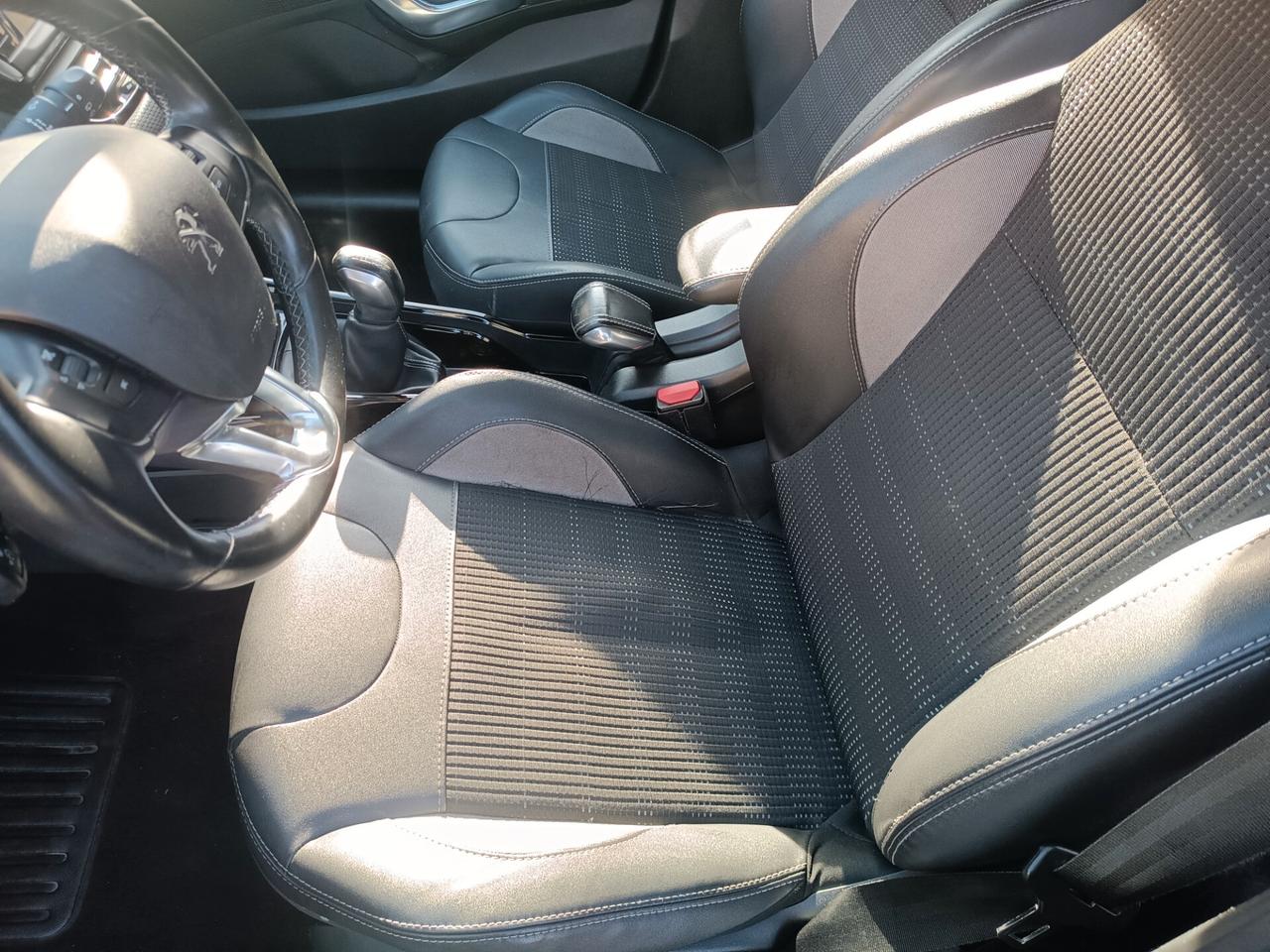 Peugeot 2008 PureTech Turbo 110 S&S Allure