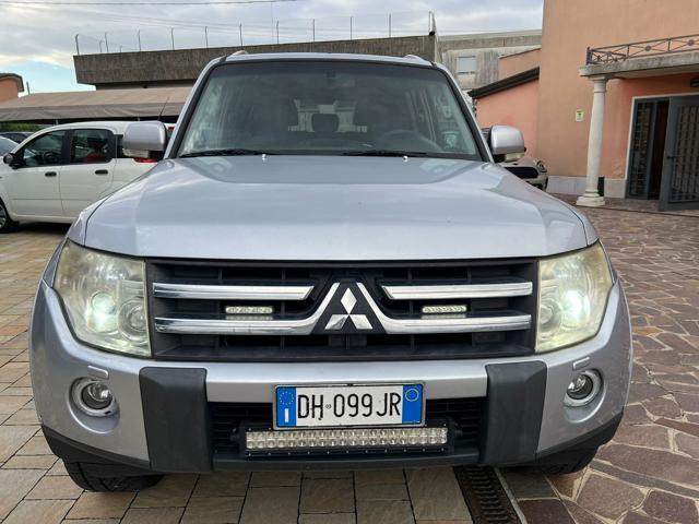 MITSUBISHI Pajero 3.2 DI-D 16V aut. 7p. Instyle DPF