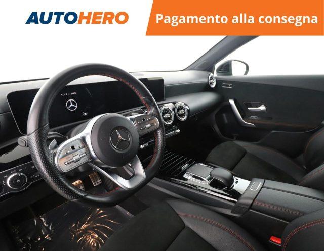 MERCEDES-BENZ A 200 d Automatic Premium