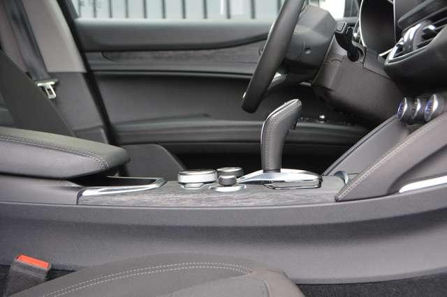 Alfa Romeo Stelvio 2.2 t Business rwd 160cv auto