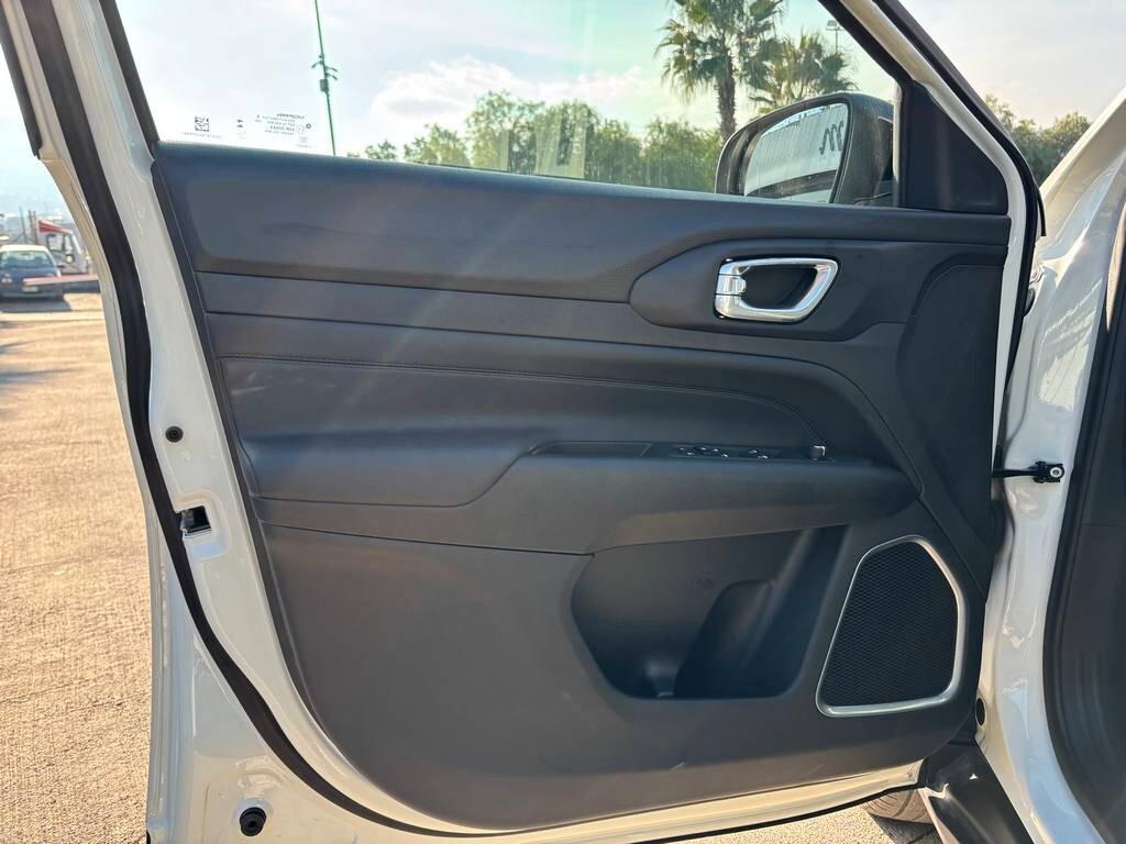 Jeep Compass 1.6 Multijet Night Eagle 2025 KM 0 IVA ESPOSTA Tua a soli 289 Euro al mese
