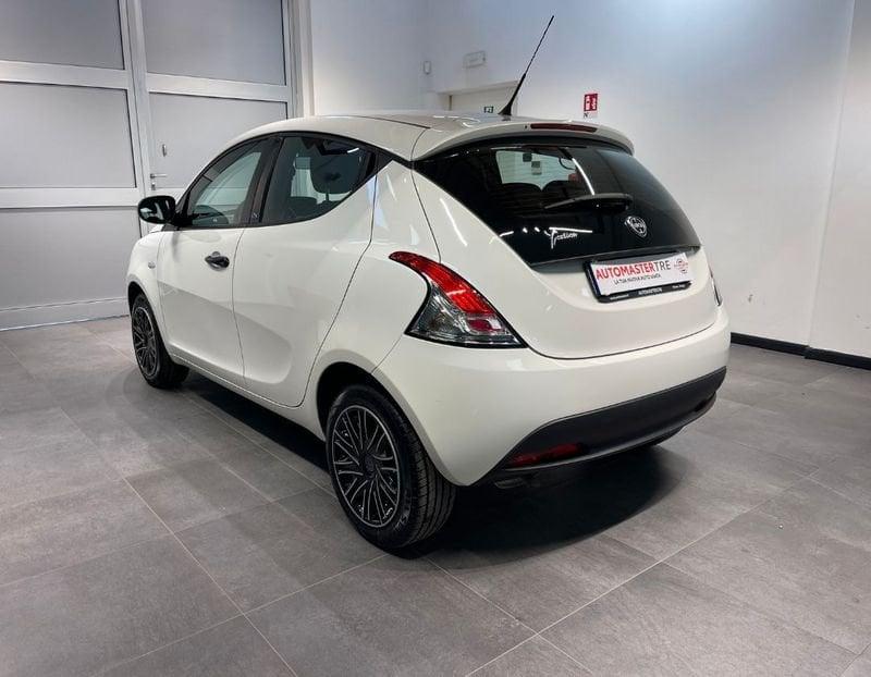 Lancia Ypsilon 1.2 69 CV 5 porte S&S Elefantino Blu