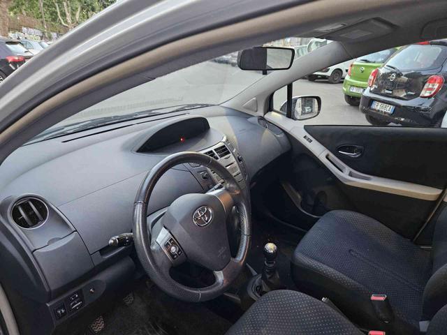 TOYOTA Yaris 1.3 5 porte Sol