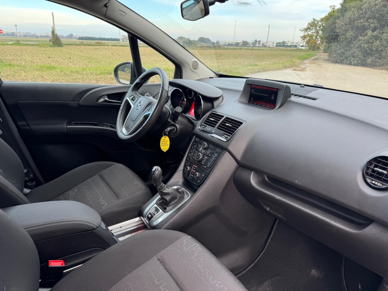 Opel Meriva 1.4 Cosmo 28000 km