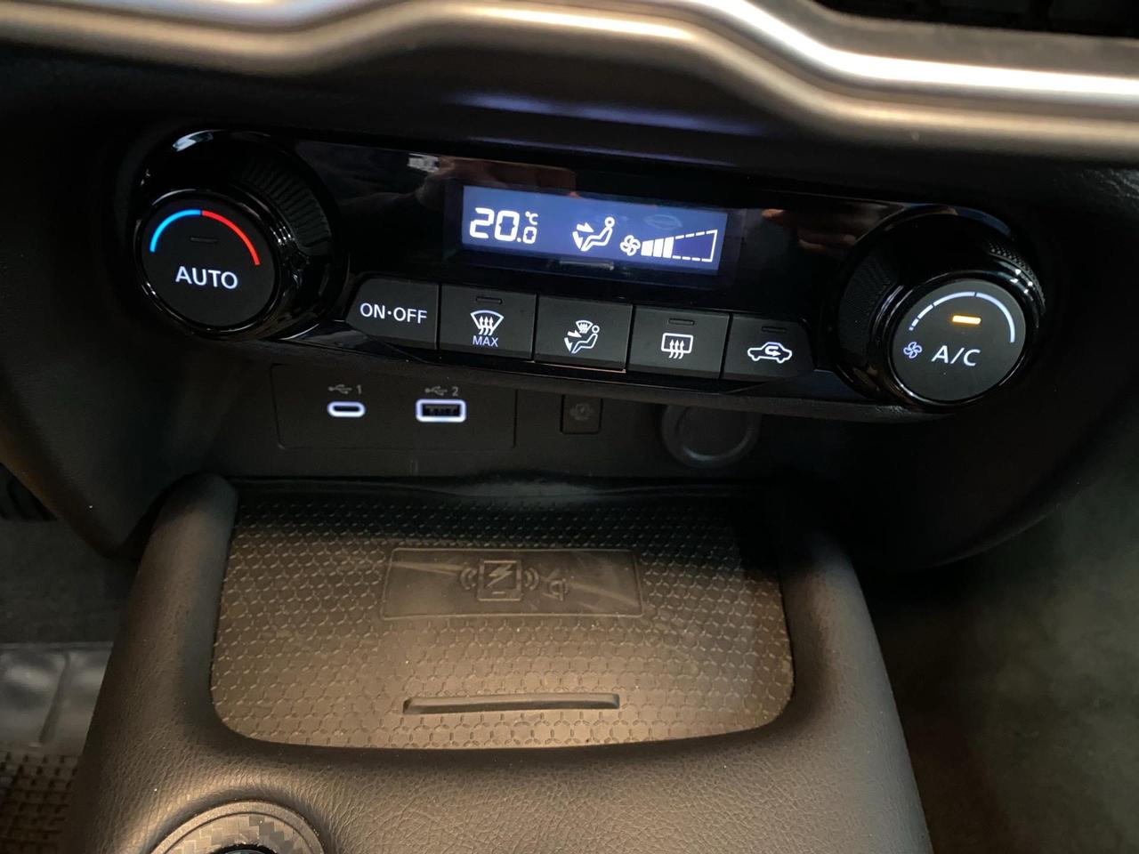 Nissan Juke 1.0 dig-t N-Connecta 114cv dct