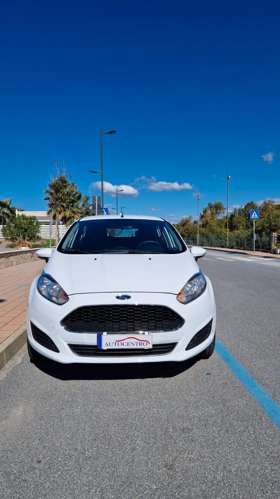 Ford Fiesta 1.2 60CV 5 porte Titanium