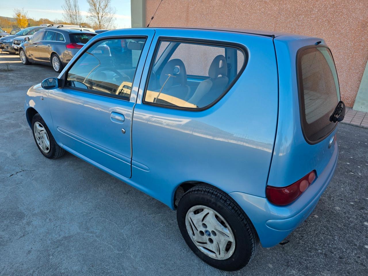 Fiat 600 1.1 Active