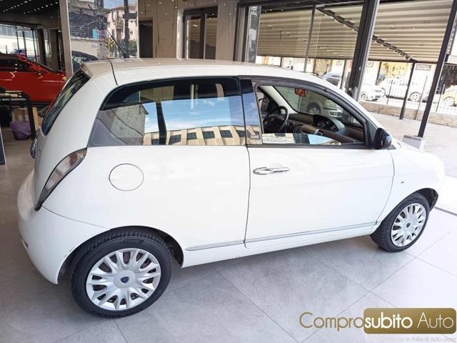 LANCIA Ypsilon 1.2 69 CV Diva