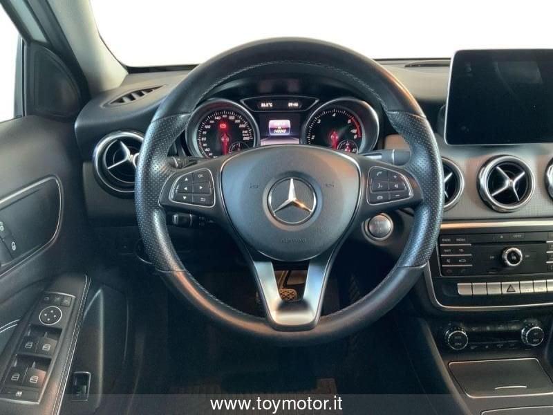Mercedes-Benz GLA (X156) 200 d Automatic Sport