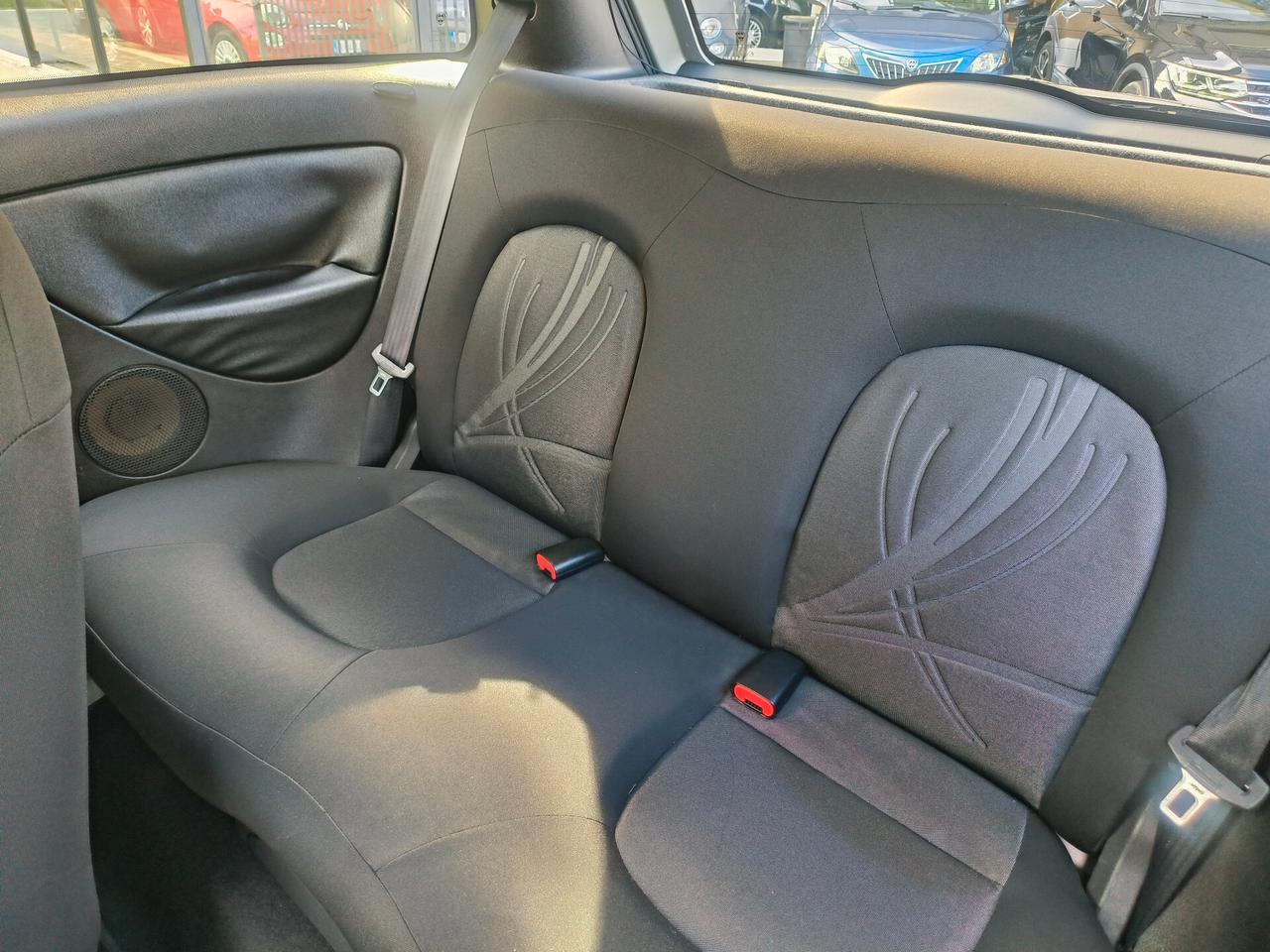 Lancia Ypsilon 1.2 69 CV New Oro