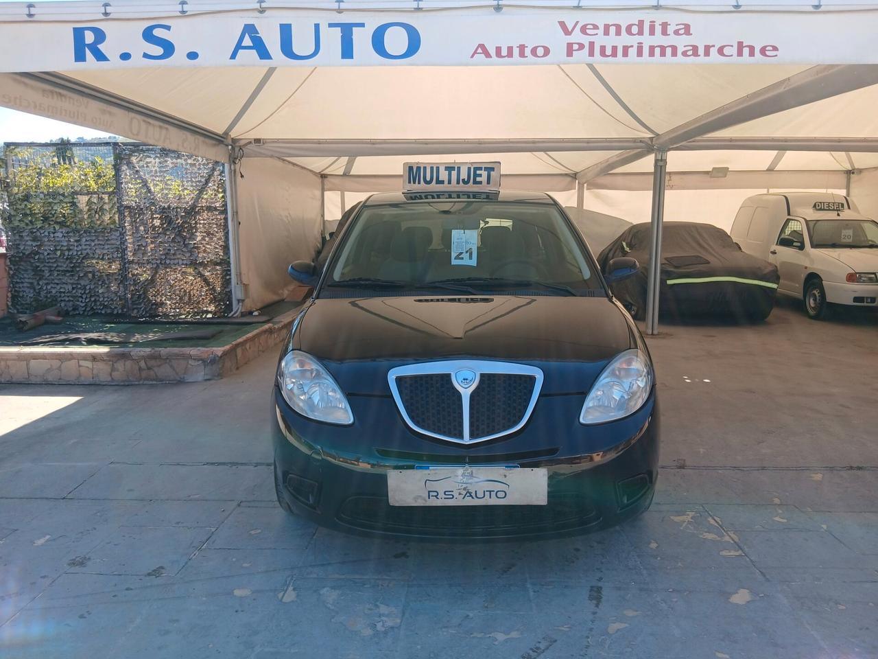 Lancia Ypsilon 1.3 MJT 75 CV full 06