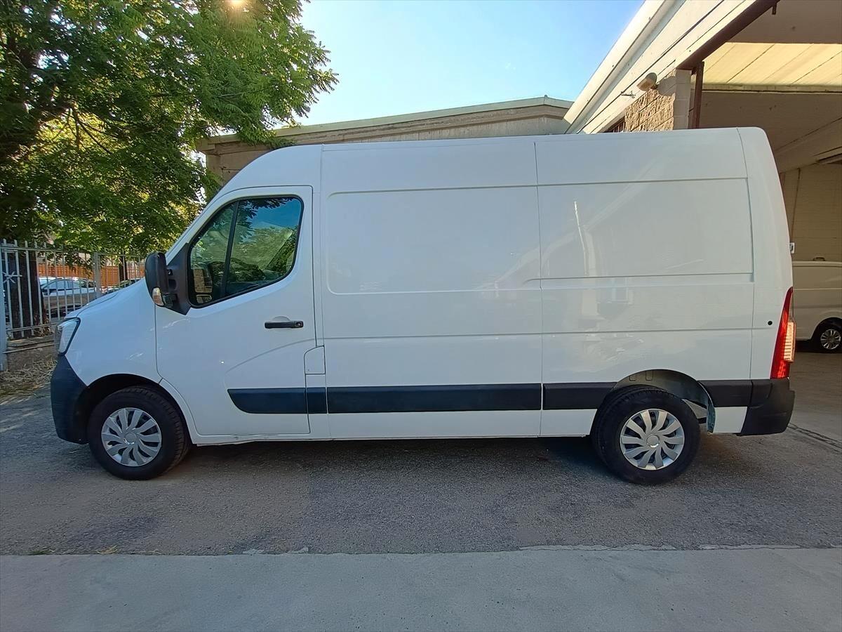 Renault Master 2.3 dci Alto euro 6D 135cv L2H2