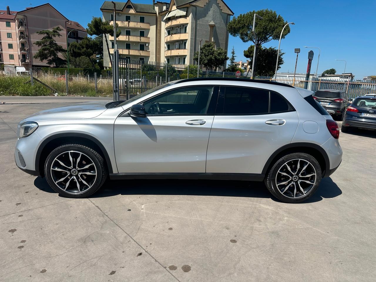 Mercedes-benz GLA 200 d Automatic Premium