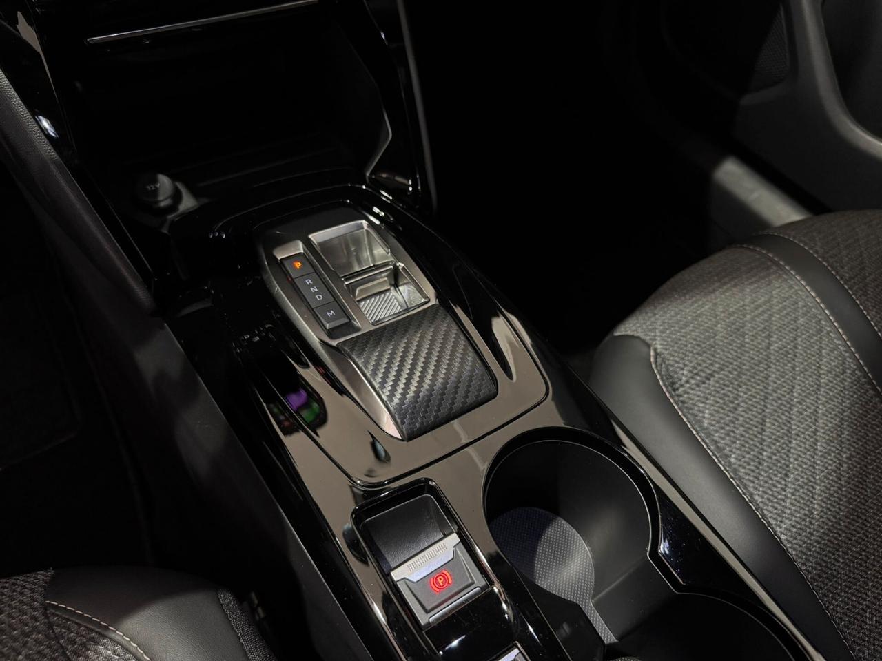Peugeot 2008 PureTech 130 S&S EAT8 Allure