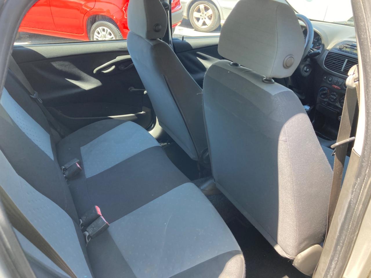 FIAT PUNTO 1.2 BENZINA 5 PORTE