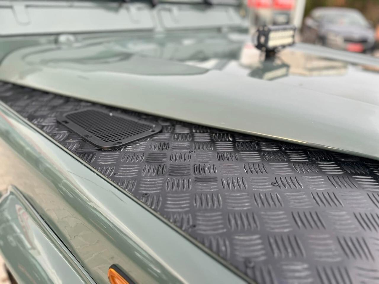 Land Rover Defender 90 diesel Hard-top